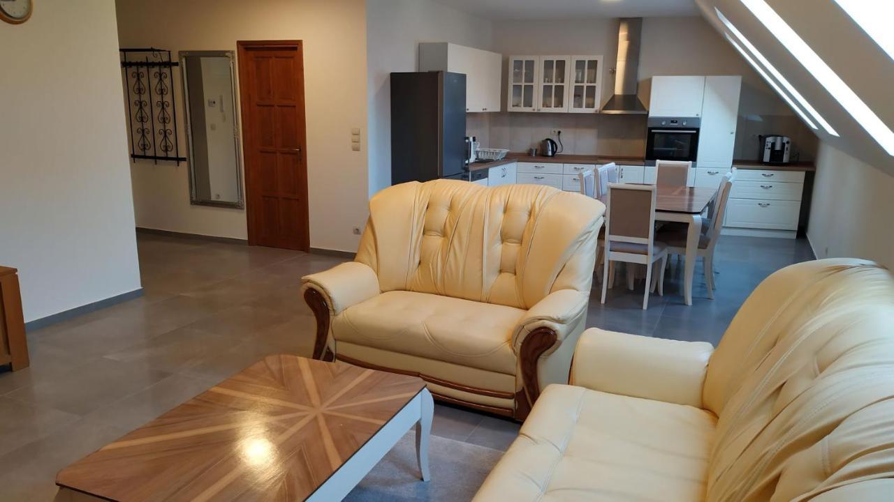 Appartement Zichy Haz *